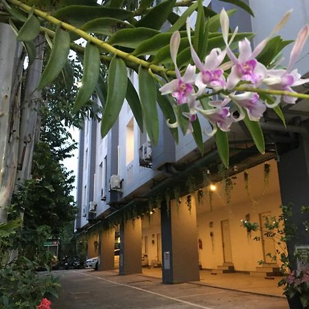 At Ease Hotel Suvarnabhumi Bang Phli Esterno foto