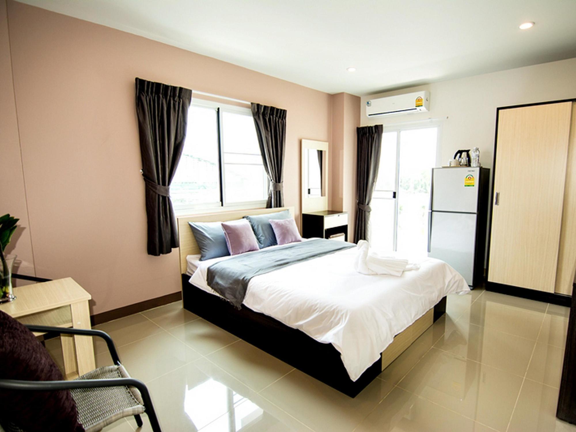 At Ease Hotel Suvarnabhumi Bang Phli Esterno foto